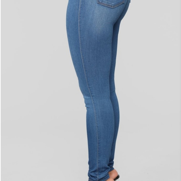 Fashion Nova High WaistJeans - Picture 4 of 8
